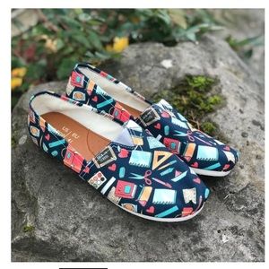 🆕 | Teacher Pattern Shoes